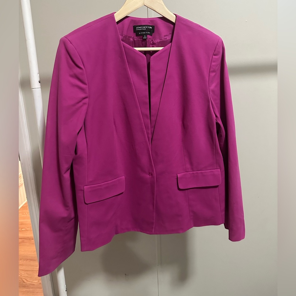 Jones New York Women’s Fuchsia V Neck Collarless Blazer Jacket size 16 Stretch